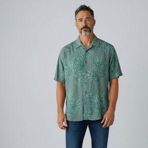 Caribbean Men’s Size XL Short Sleeve Silk Cotton Blue Hawaiian Button Up Shirt